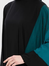 İnci Detaylı Ferace Zümrüt Yeşil Siyah