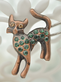 Kedi Figürlü Broş Yeşil Taşlı Bronz