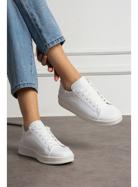 Beyaz Kadın Sneaker AIR22