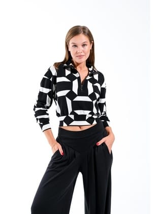 Kadın Yüksek Yakalı Fermuarlı Sweatshirt