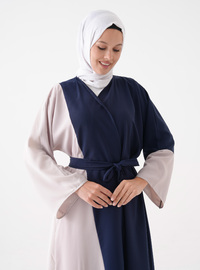 Önü Açık Abaya Kuşak Detaylı Lacivert Krem