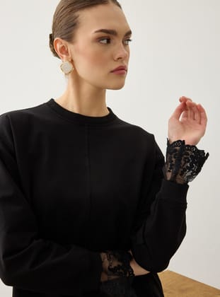 Kolu Dantel Detaylı Sweatshirt - Siyah - Refka