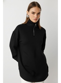 Dik Yaka Fermuarlı Yumuşak Sweatshirt Siyah