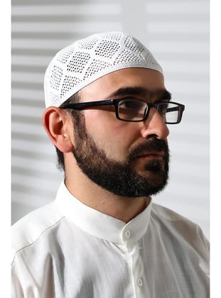 Makine Örgüsü Dantel Detaylı Namaz Takkesi Beyaz