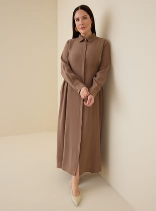Gizli Pat Detaylı Büyük Beden Elbise - Kahverengi - Alia