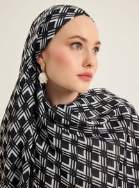 Siyah Beyaz Geometrik Desenli Soft Şal Tuva