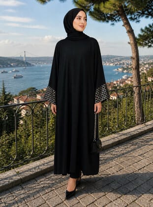 Kollar Kare Desen Pulpayet Garnili Salaş Kesim Bedensiz Ferace Elbise - Siyah - Gümüş Rengi - Filizzade