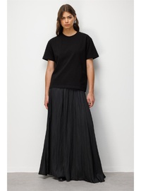 Mizalle Basic Düz Suprem Siyah T Shirt