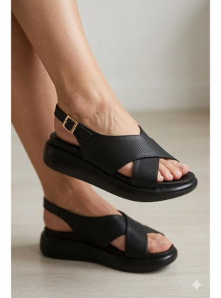 Kadın Siyah Yumuşak Tabanlı Çapraz Bantlı Anatomik Comfort Ayakkabı Sandalet  Siyah