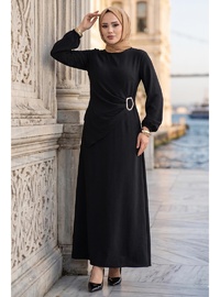 Yandan Tokalı Ayrobin Elbise Siyah HM2914