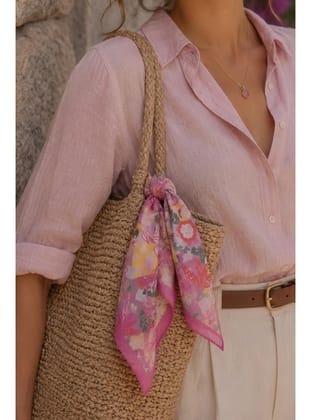 Lilyum Bahçesi Desen Pembe-Lila Soft Bandana Fular 50x50 cm
