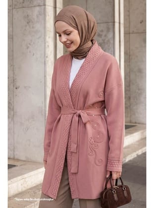 Yakası Desenli Nakışlı Gül Kurusu Triko Ceket